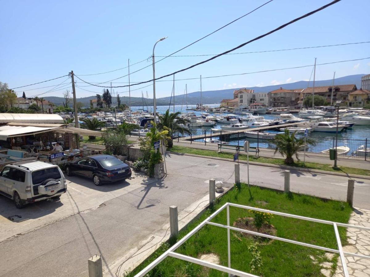 Old Marine House Apartment Тиват Екстериор снимка