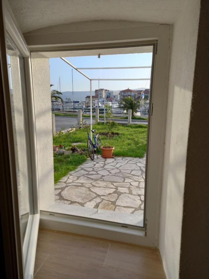 Old Marine House Apartment Тиват Екстериор снимка