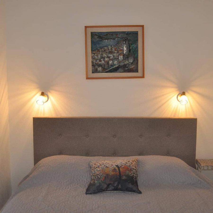Old Marine House Apartment Тиват Екстериор снимка