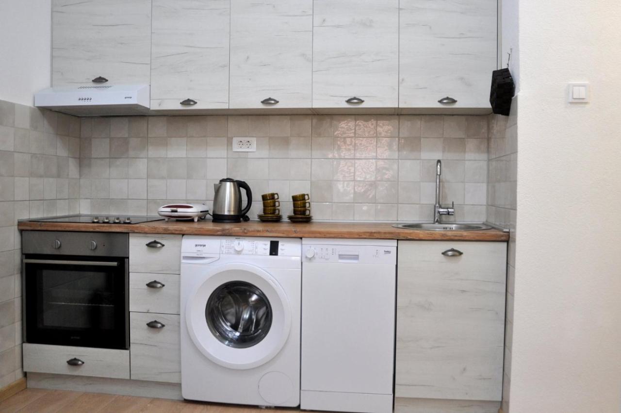 Old Marine House Apartment Тиват Екстериор снимка