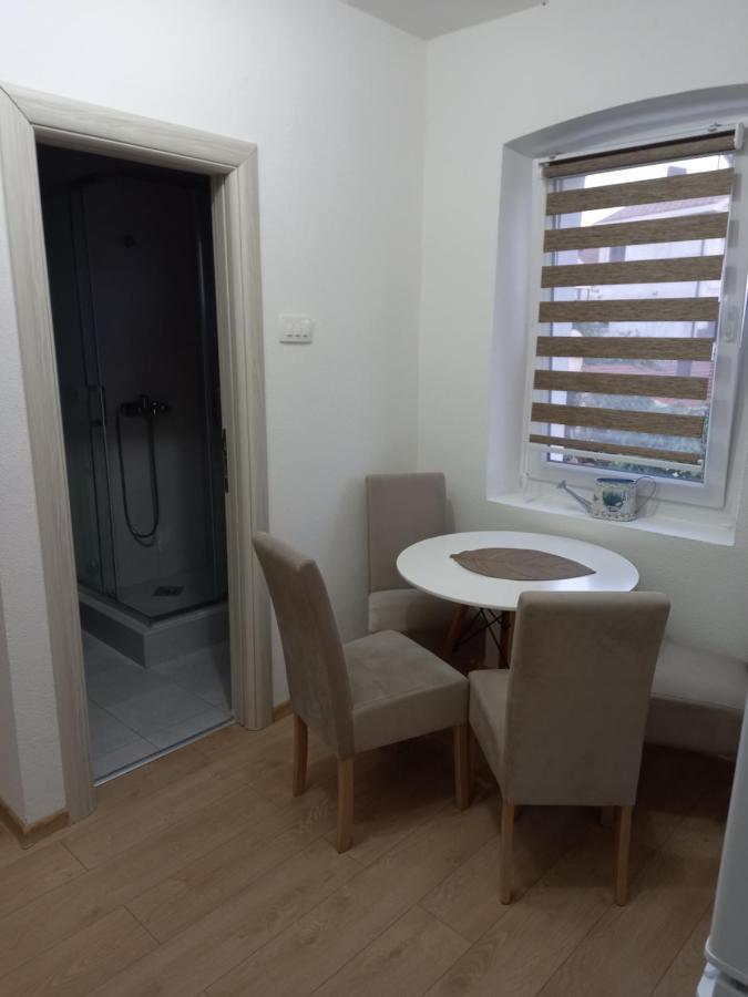 Old Marine House Apartment Тиват Екстериор снимка
