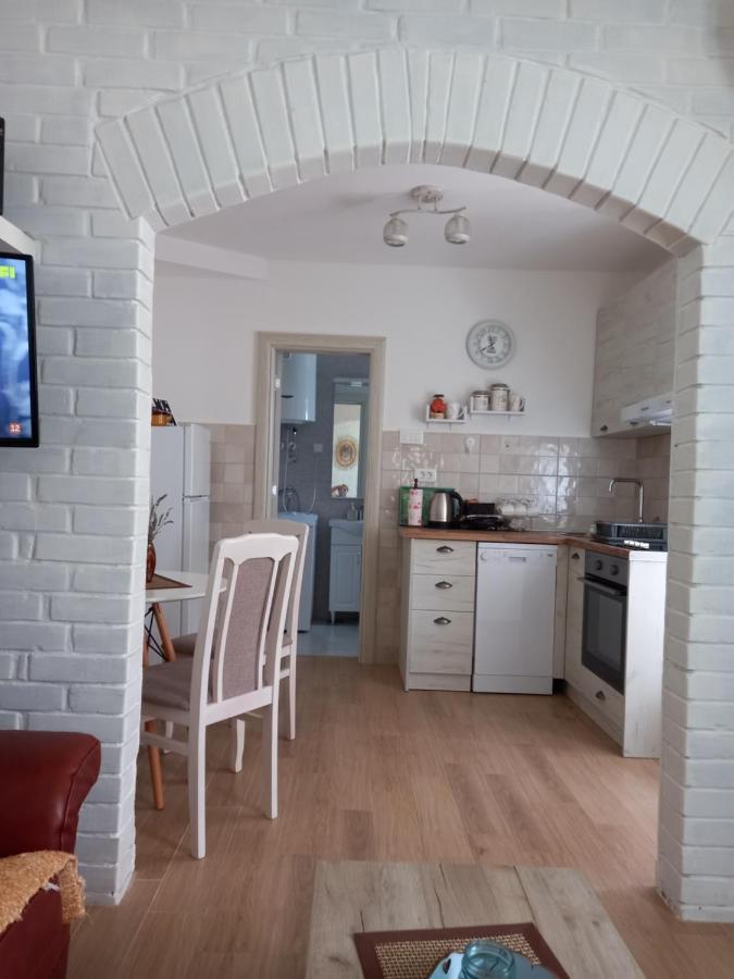 Old Marine House Apartment Тиват Екстериор снимка