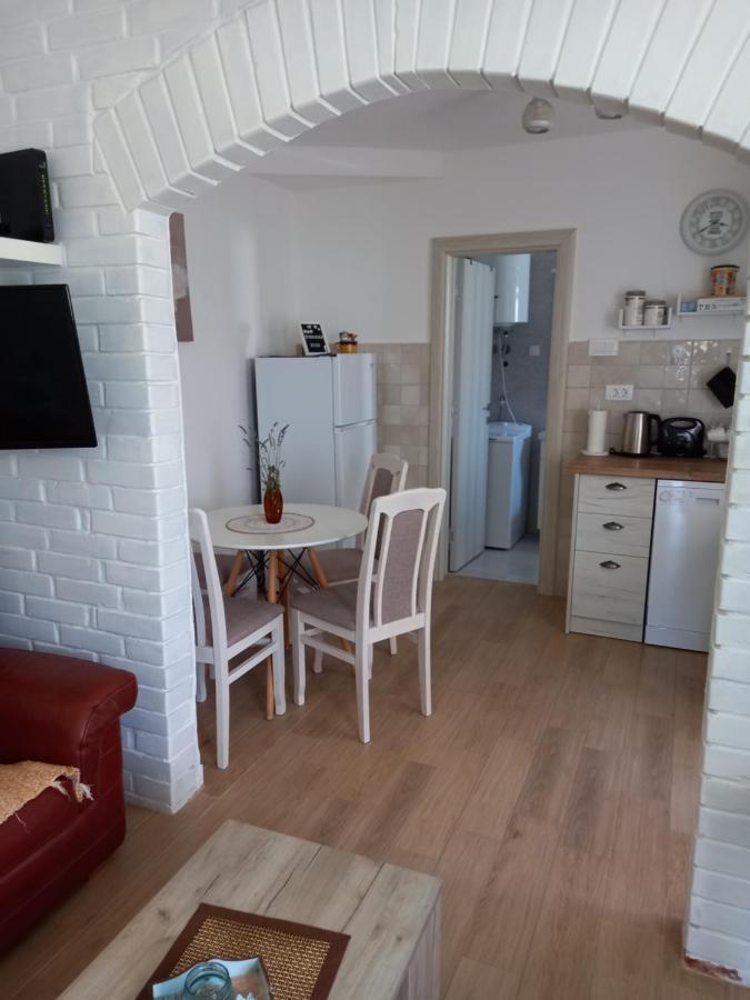 Old Marine House Apartment Тиват Екстериор снимка