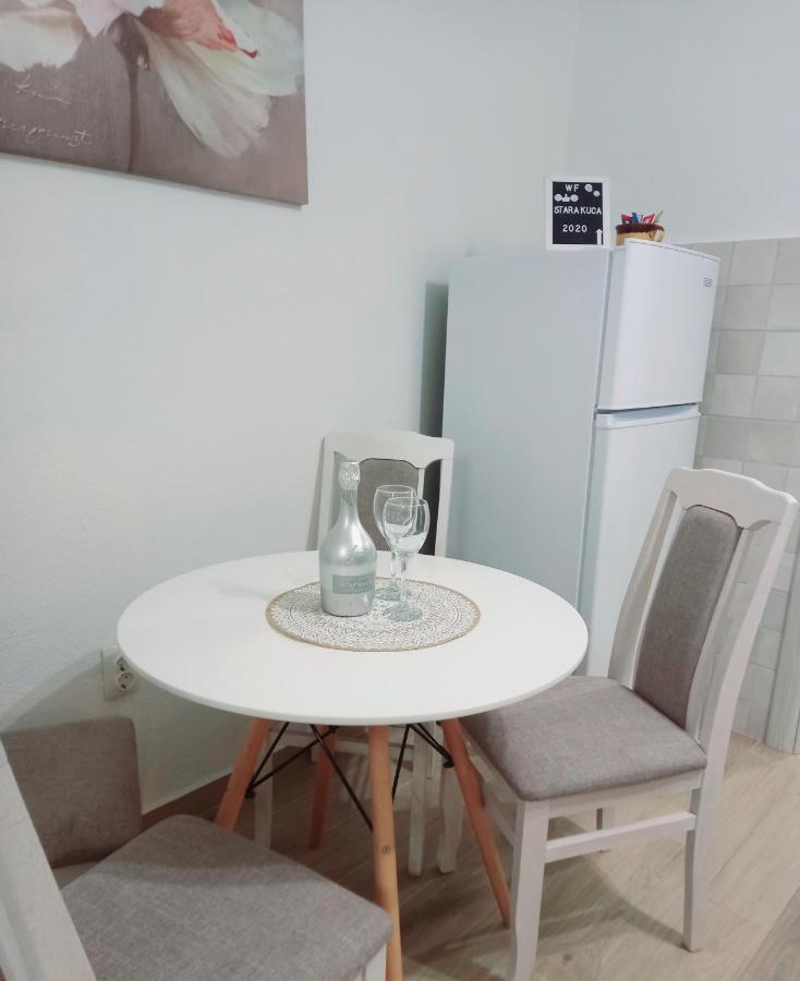 Old Marine House Apartment Тиват Екстериор снимка