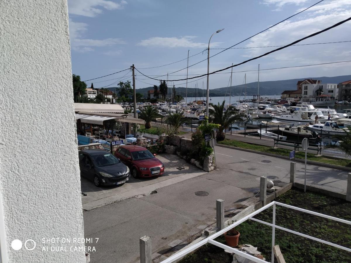 Old Marine House Apartment Тиват Екстериор снимка